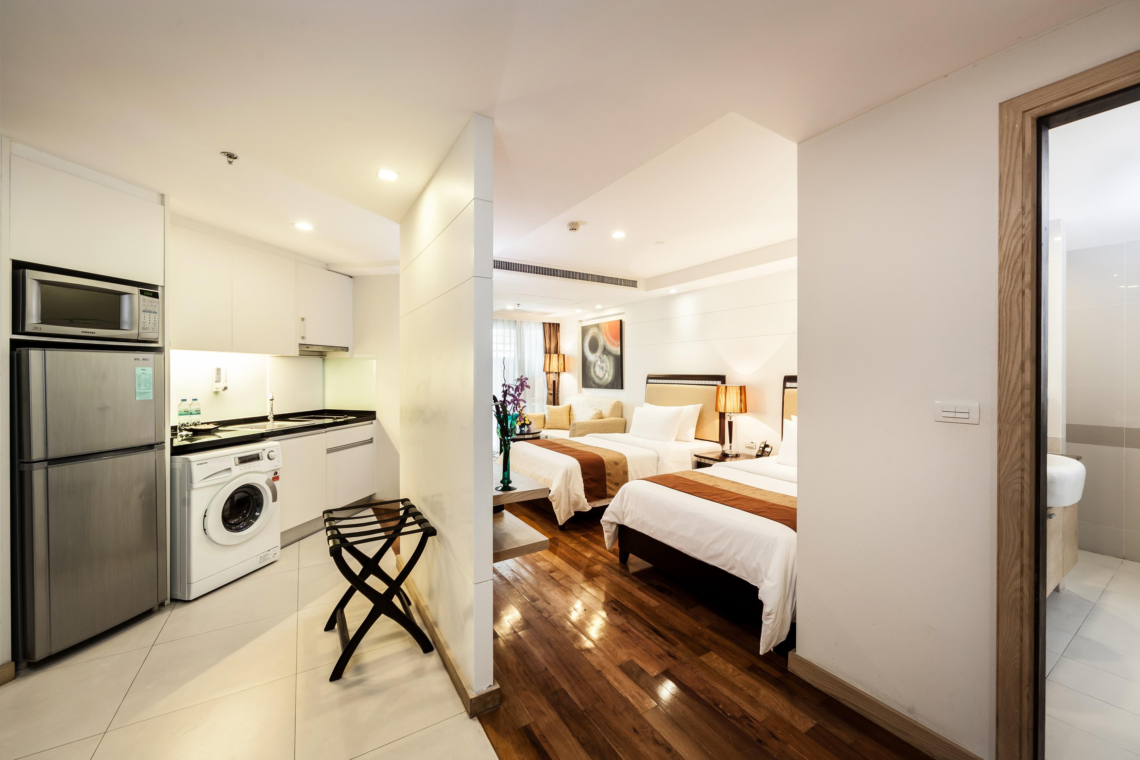 Отель Adelphi Grande Sukhumvit Бангкок Экстерьер фото