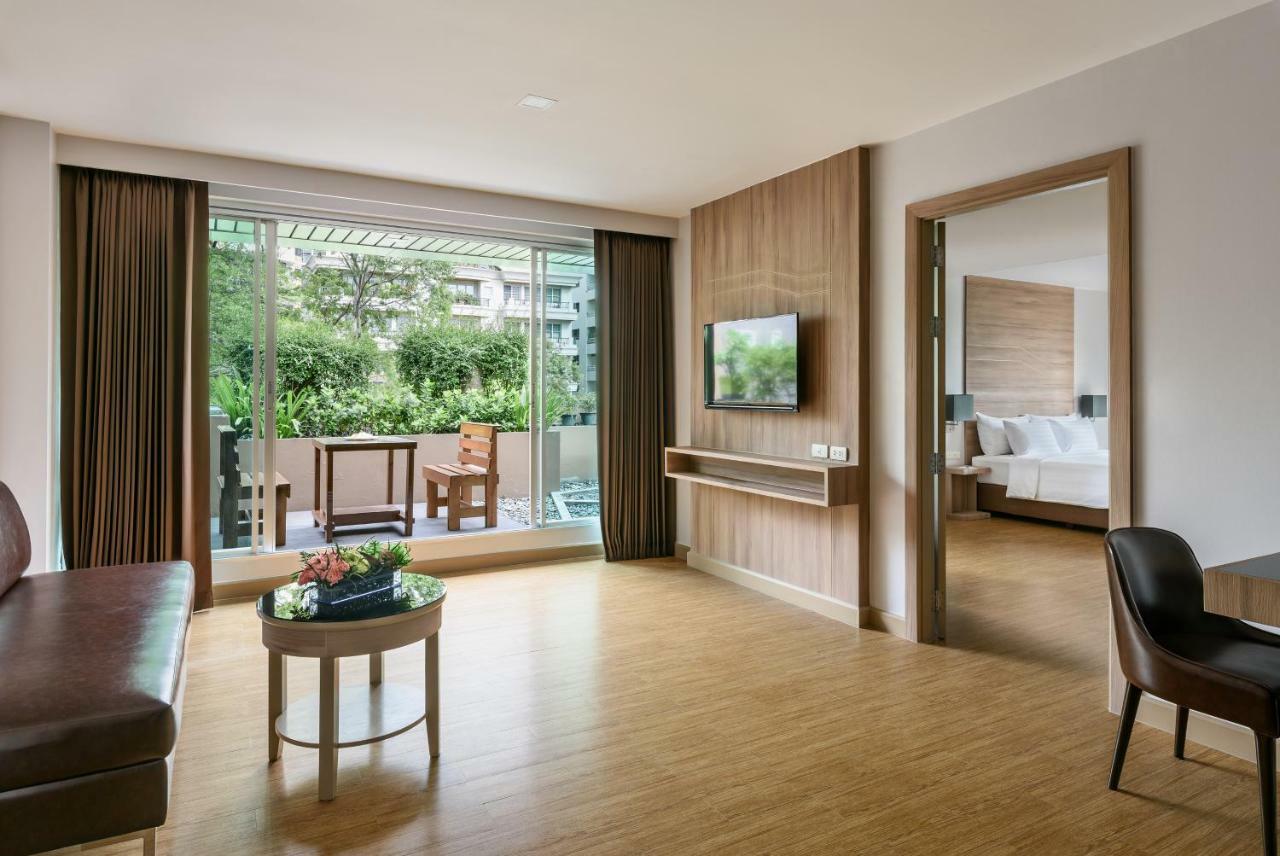 Отель Adelphi Grande Sukhumvit Бангкок Экстерьер фото