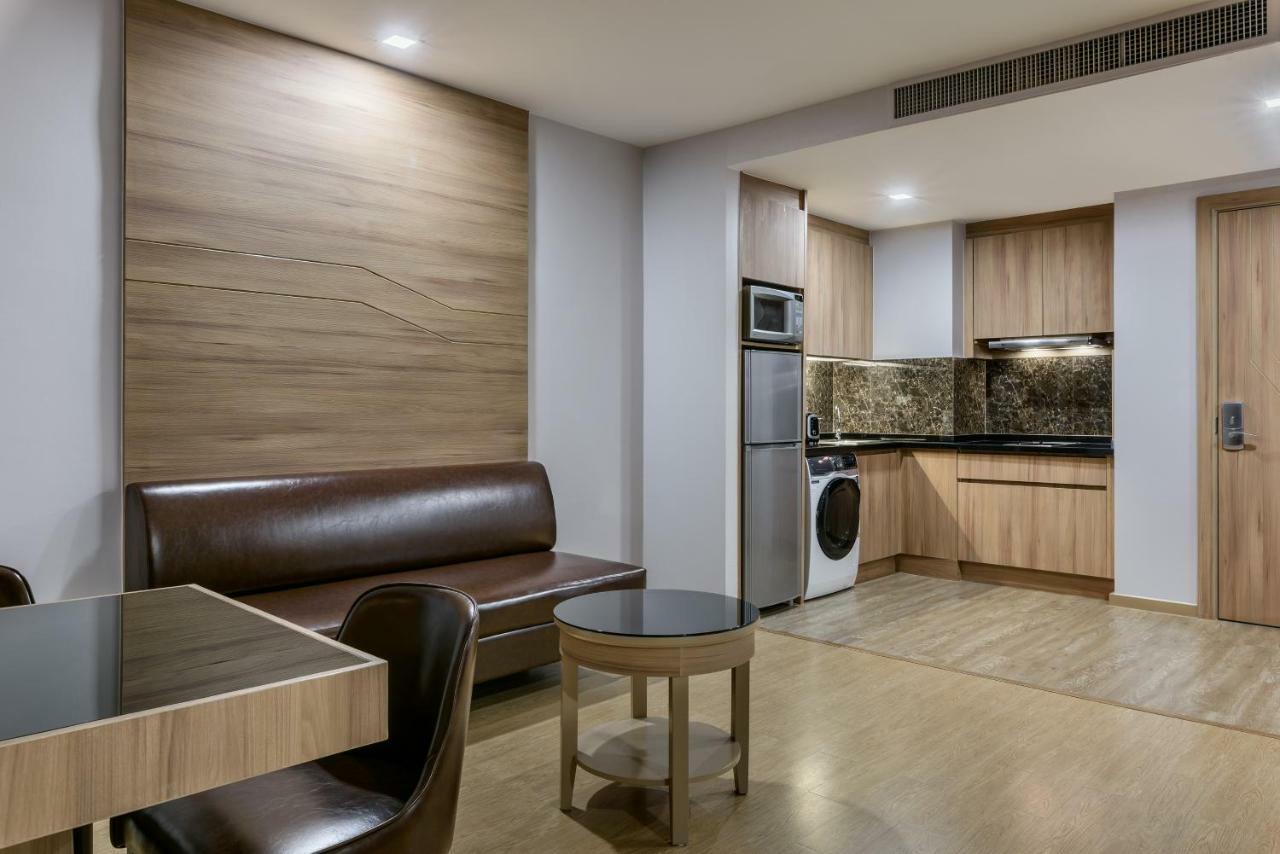 Отель Adelphi Grande Sukhumvit Бангкок Экстерьер фото