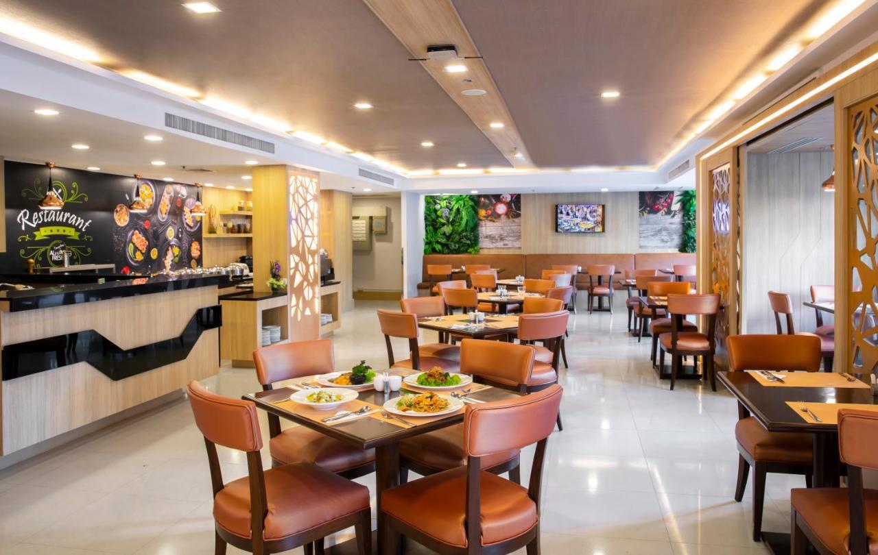 Отель Adelphi Grande Sukhumvit Бангкок Экстерьер фото